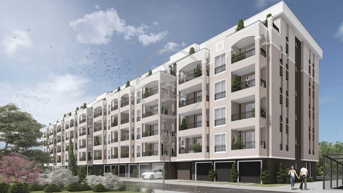 Продава се Тристаен апартамент в Пловдив, Кючук Париж - 110 кв.м за 779 €/кв.м - Снимка #1