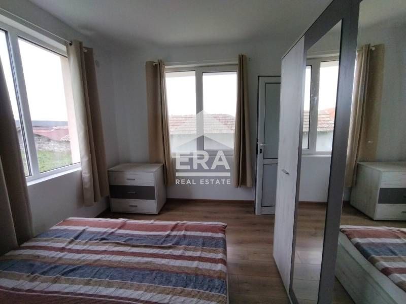 Дава се под наем Къща в с. Бенковски, Област Варна - 113 кв.м за 750 € - Снимка #3