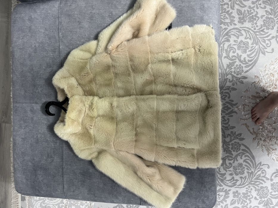 Продам норковую шубу