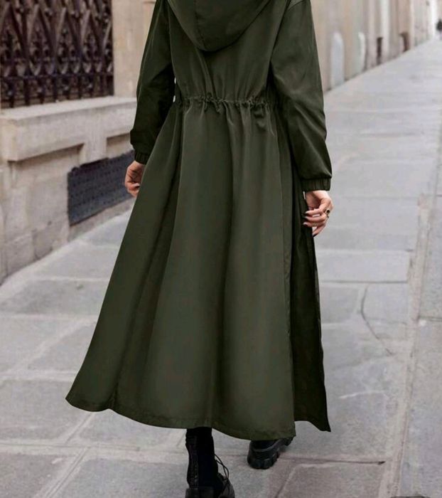 Дамски водоустойчив трнчкот