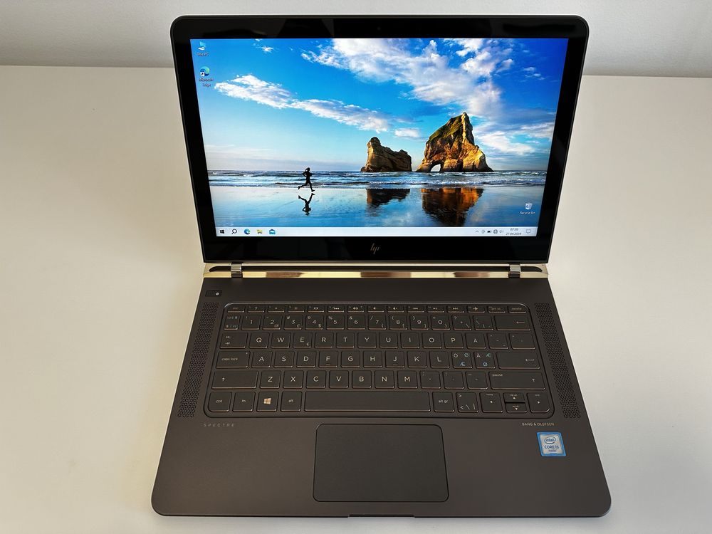 HP Spectre i5 6th 8GB