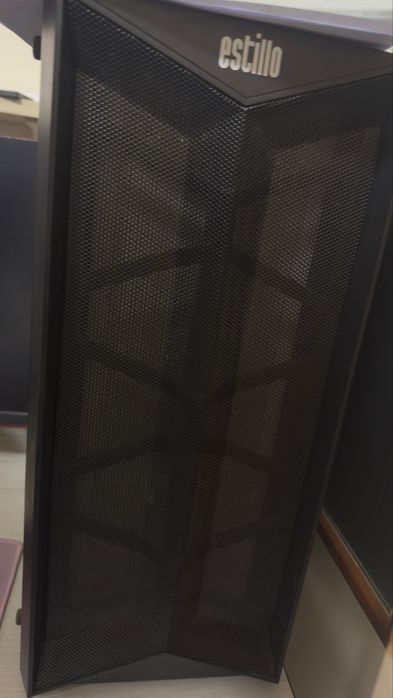 Продавам Gaming компютър.