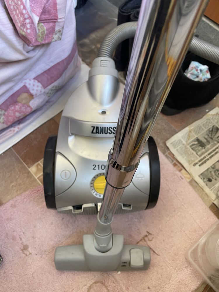 Продам Пылесос Zanussi