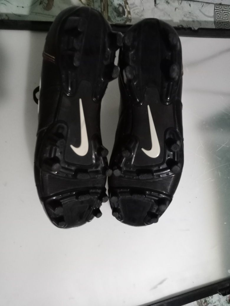 Футбольные бутсы Nike Tiempo 10R Ronaldinho