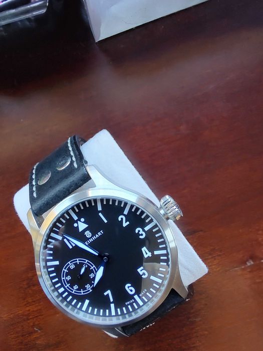 Steinhart Nav B uhr