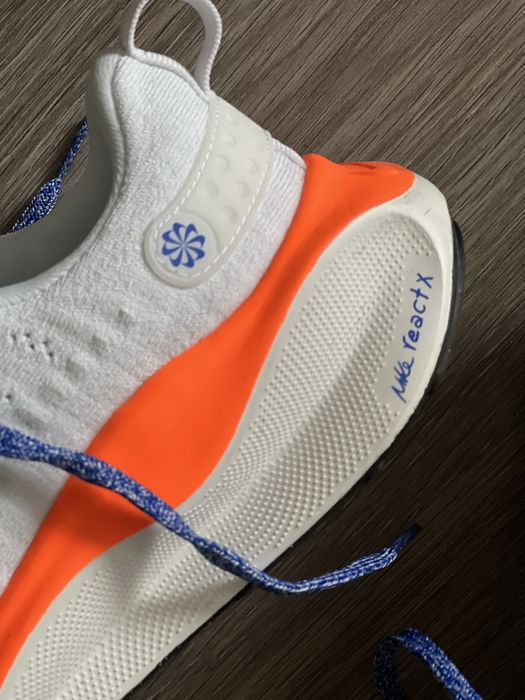 Adidasi nike infinityrn