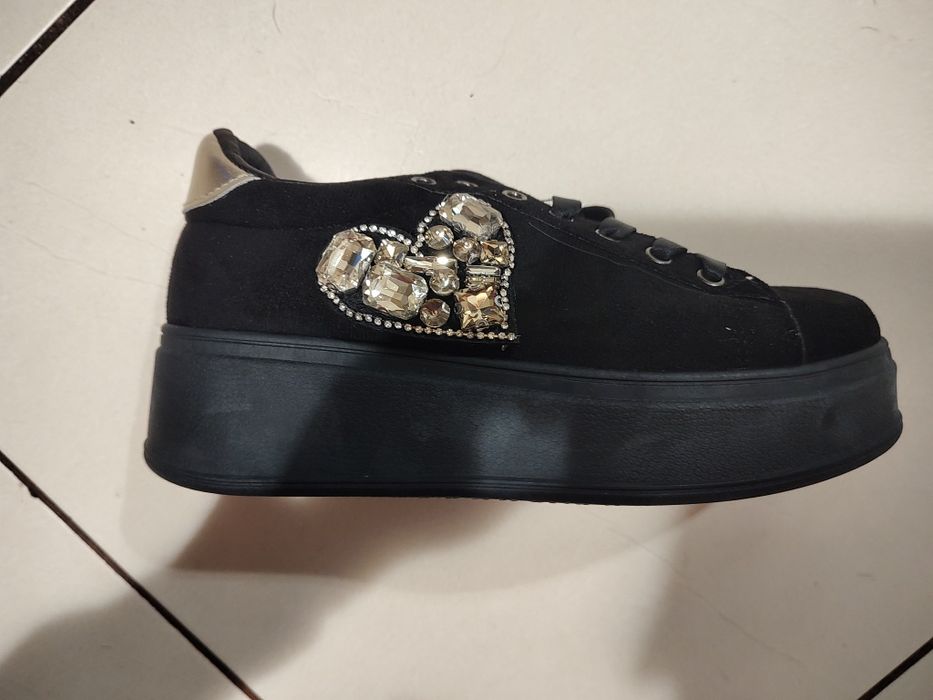 Pantofi damă noi nouti