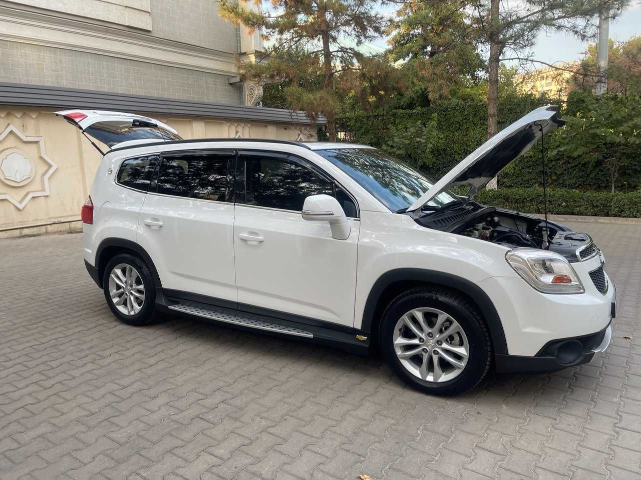 Продается белый Chevrolet Orlando 3ый поз. (2018), 17.000 км