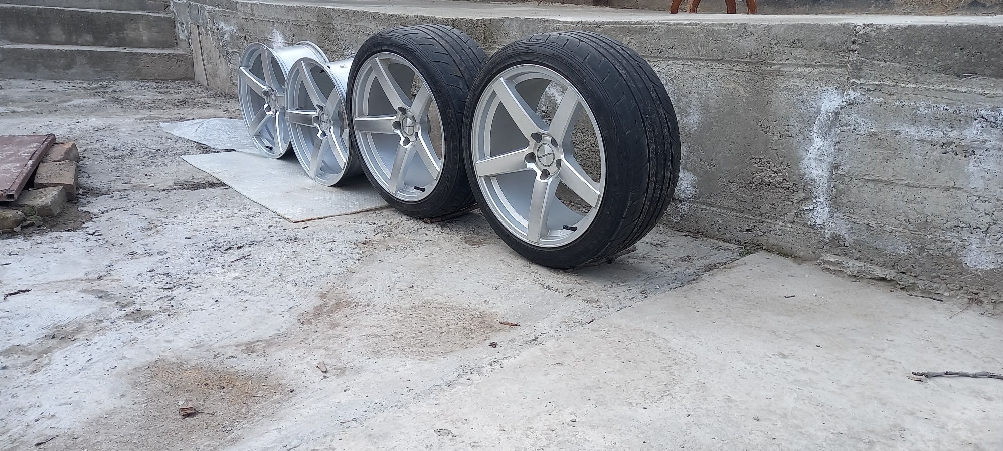 Продам диски фирмы Vossen r19