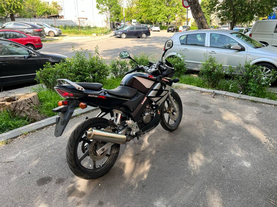 Vând honda cbr 125