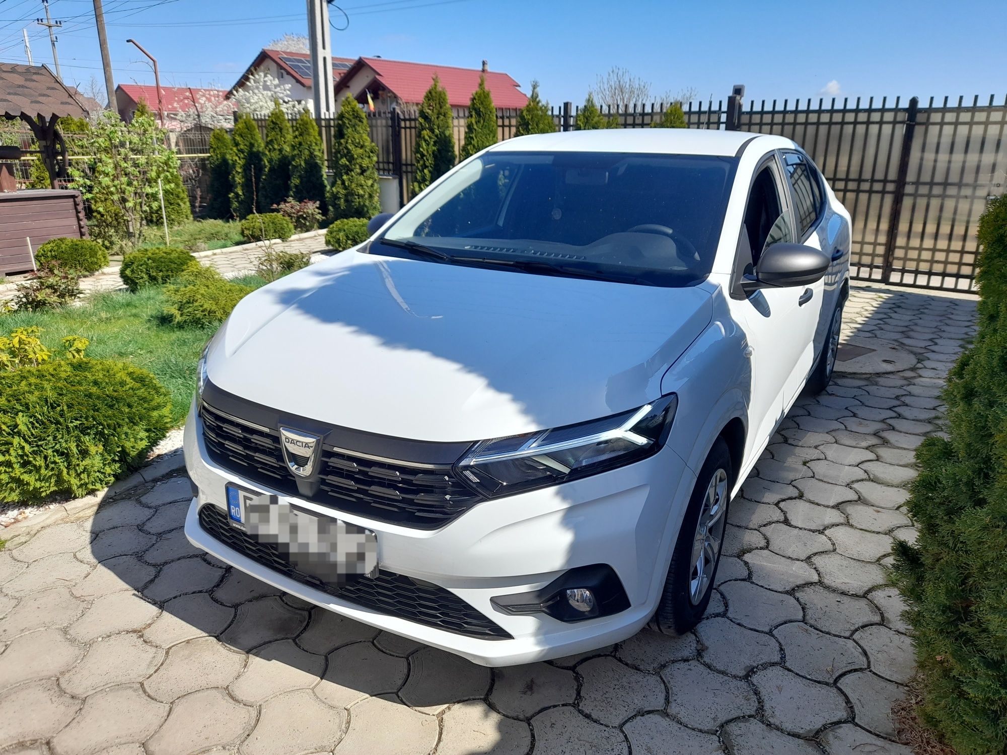 Dacia Logan, 02.2023, 3.900 km !