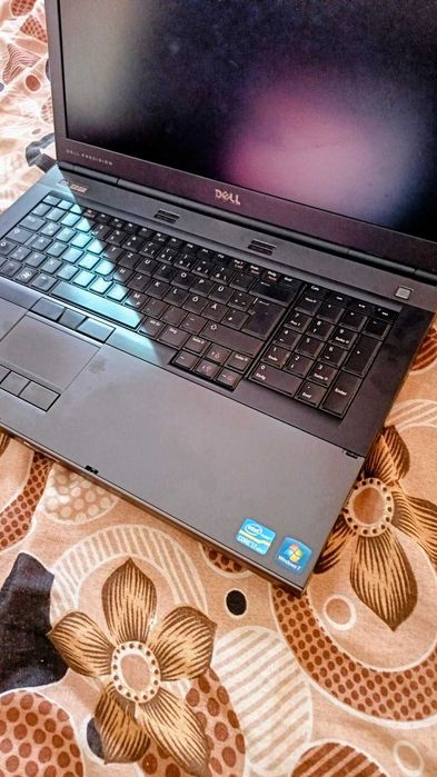 Лаптоп делл 6700