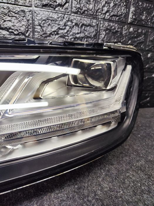 Far stanga Audi Q7 4M Matrix led
