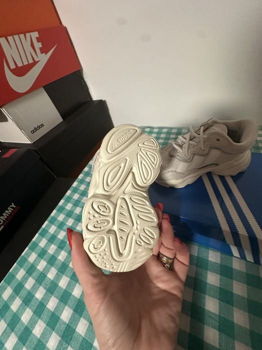 Adidasi ozweego babelusi marimea 20