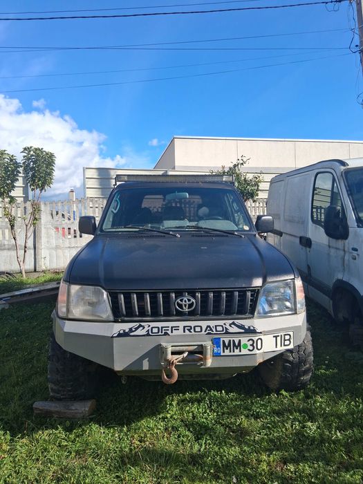 Vând sau schimb Toyota j90