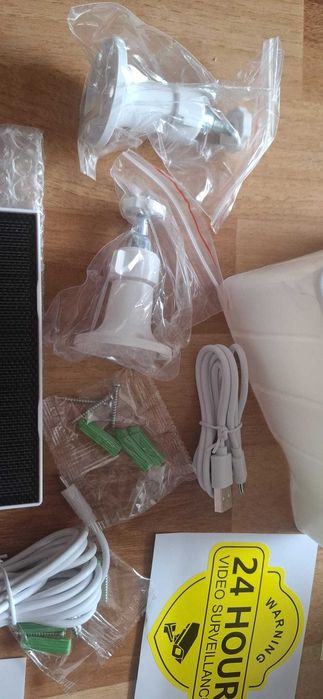 Camera supraveghere wireless WIFI HD incarcare solara fara baterii NOU