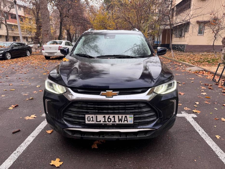 Продаётся машина Tracker Premier 2