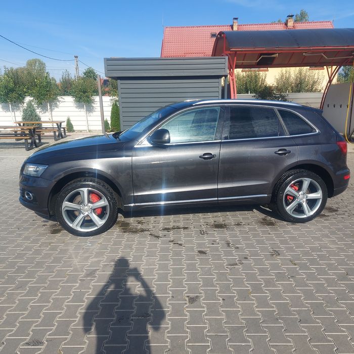 Vând Audi Q5 2013
