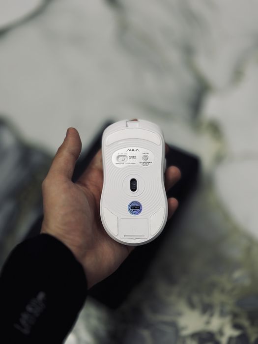 продам беспроводную игровую мышь