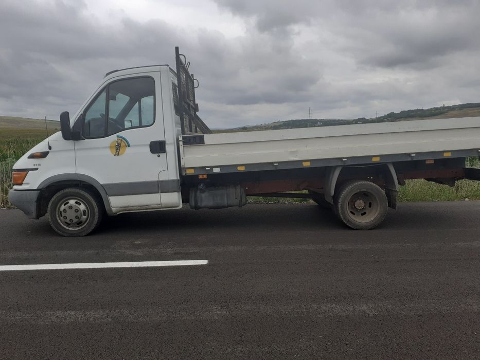 Vând iveco daily