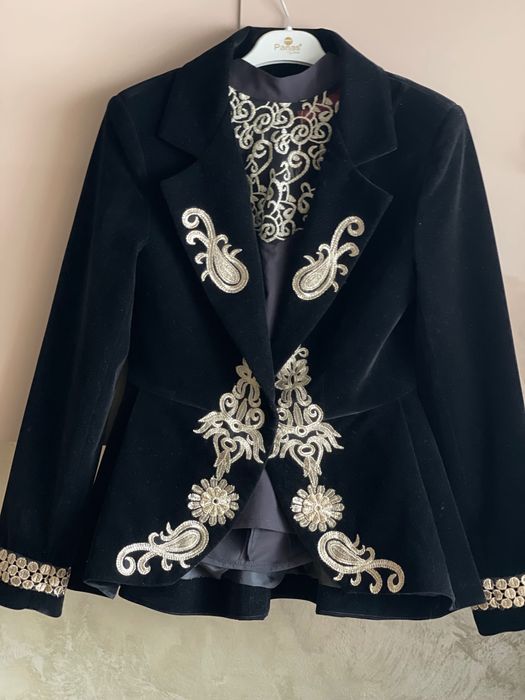 Haine naționale. sacouri bărbați, sacouri damă