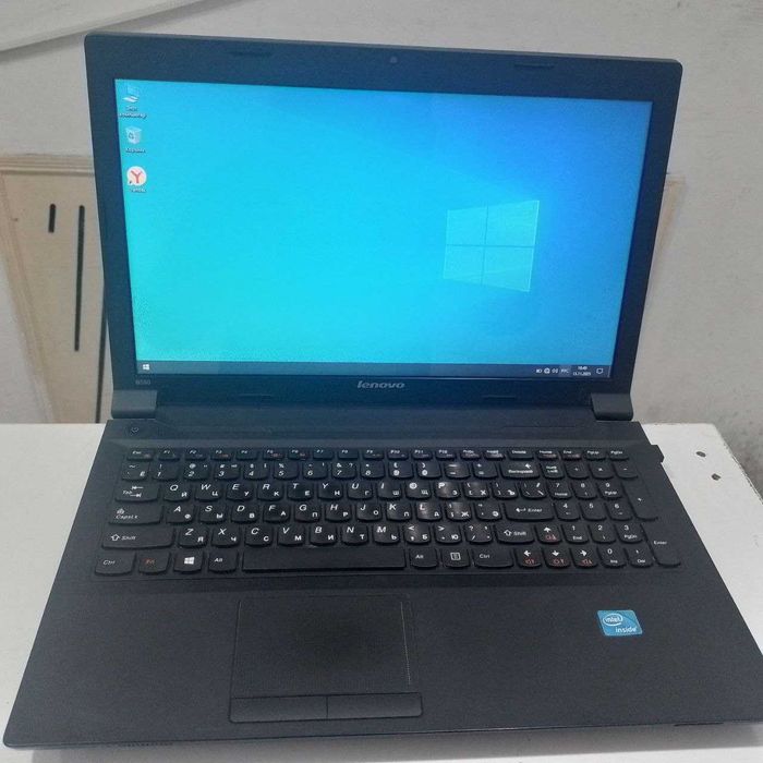 Lenovo B590 Noutbuk sotiladi