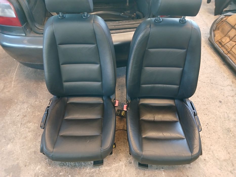 Седалки от ауди а4 б6 кожени