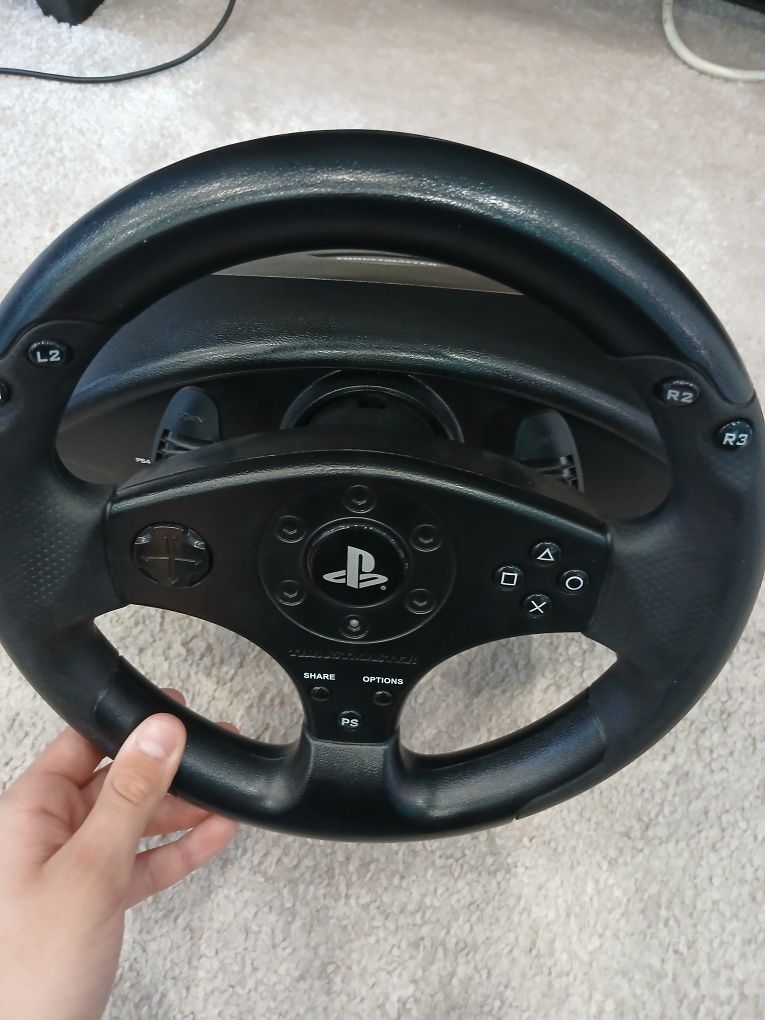 Продавам Волан за ps3 и ps4