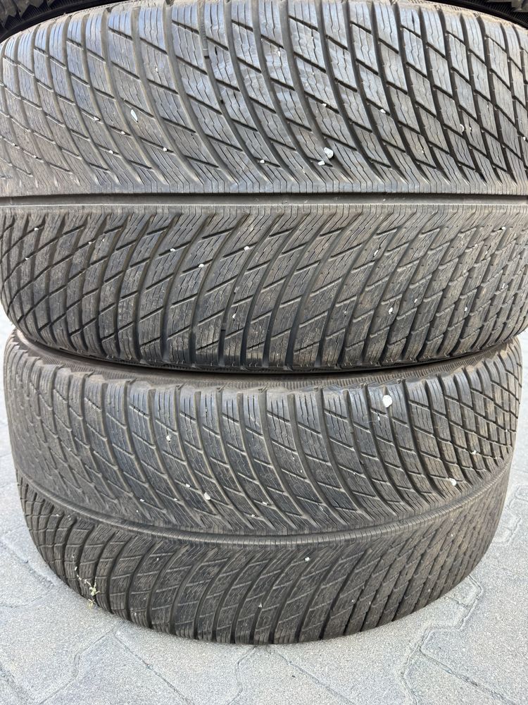 4бр Почти Нови Зимни Гуми MICHELIN 295/40/21