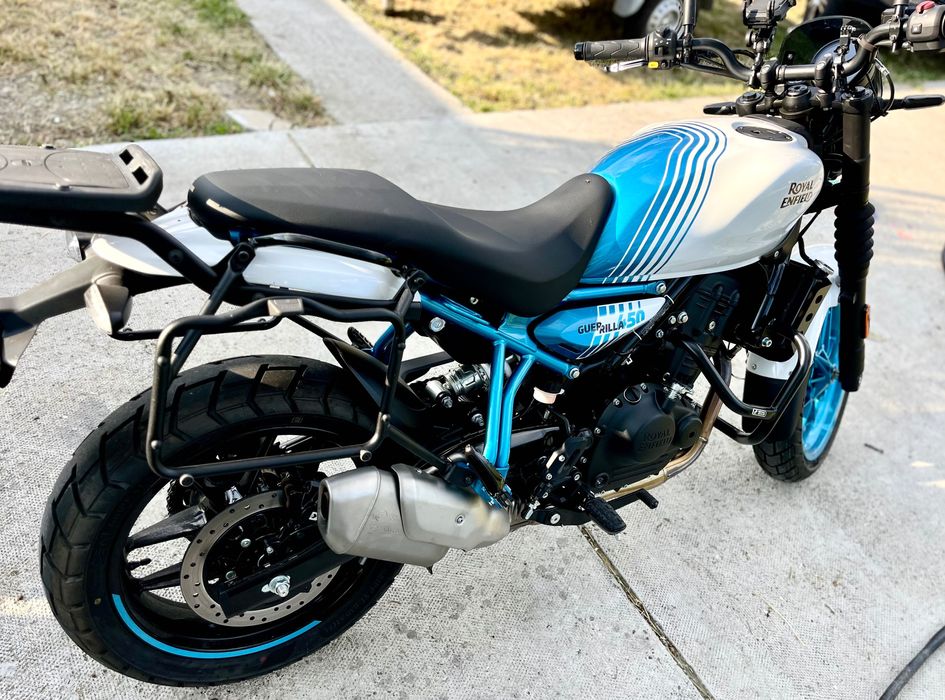 Motocicleta A2/A Royal Enfield Guerrilla 450 cc