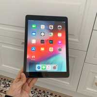 Apple iPad Air 1 Gen Wi-Fi 64GB