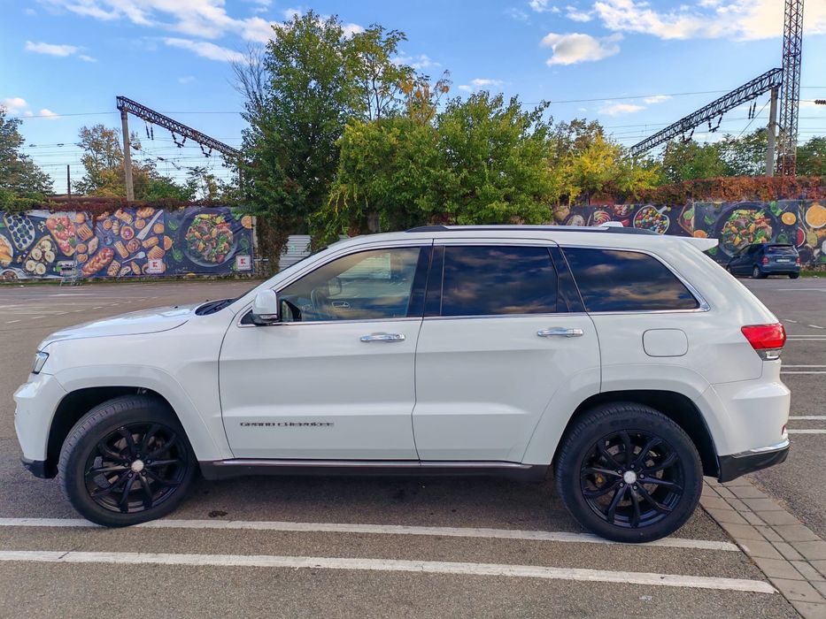 JEEP GRAND CHEROKEE 3.0 diesel 250 cp unic propietar in tara.