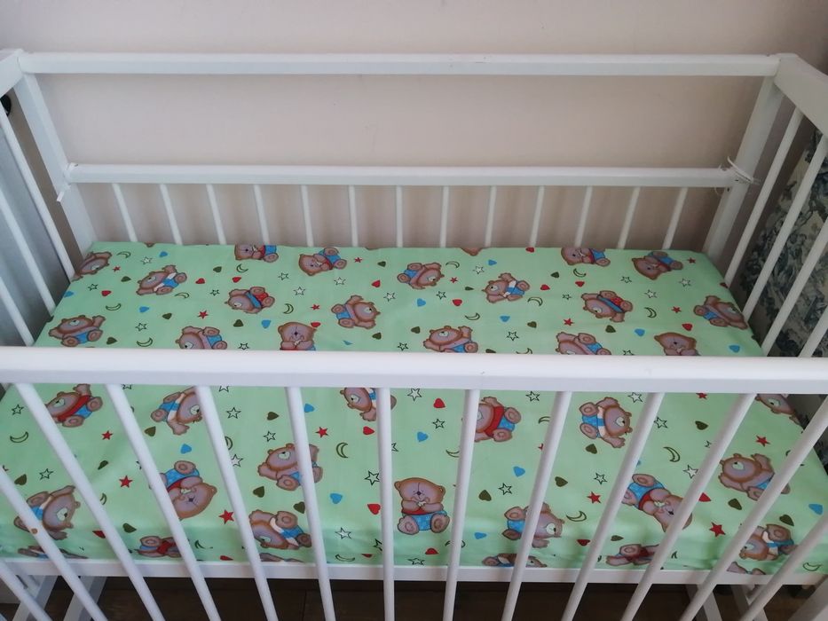 Детская кровать с матрасом