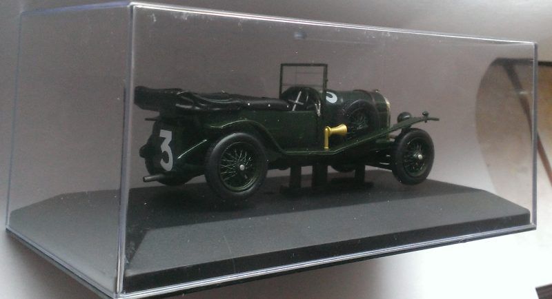Macheta Bentley Sport 3.0 Litre winner Le Mans 1927 - IXO 1/43 noua