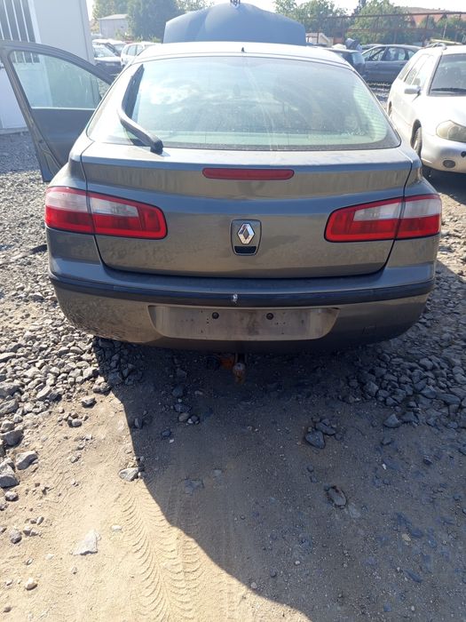 Рено Лагуна 1.8 бензин