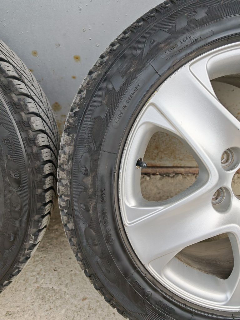 235 55 17 Goodyear всезезонни
