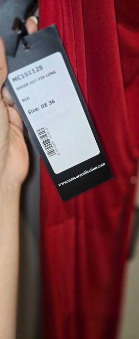 Уникална червена рокля с камъни