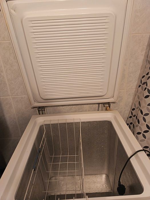 Lada frigorifica WHIRPOOL WH1410 A+E