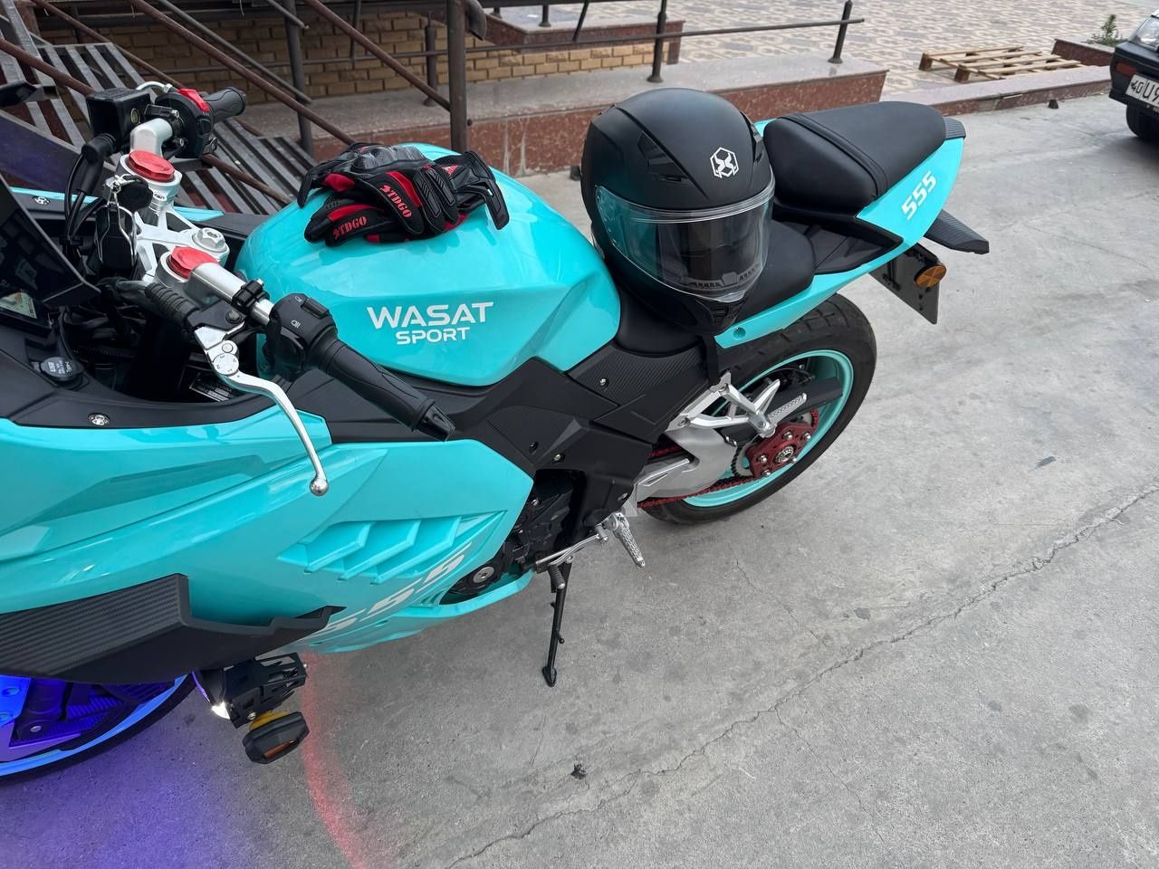 Moto sotiladi xolati zor
