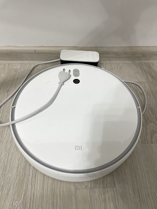 Продам робот пылесос в отличном состоянии