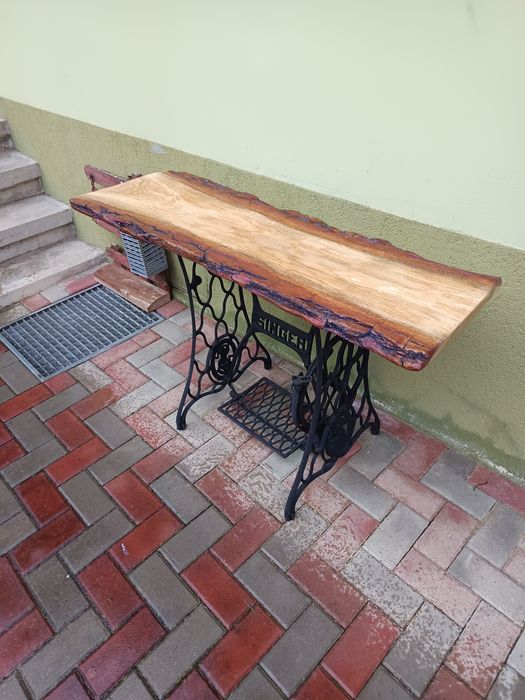 Comoda , consola , suport tv - mașină de cusut Singer