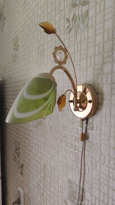 Продам светильник