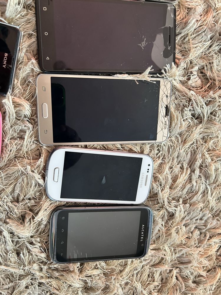 Telefoane defecte