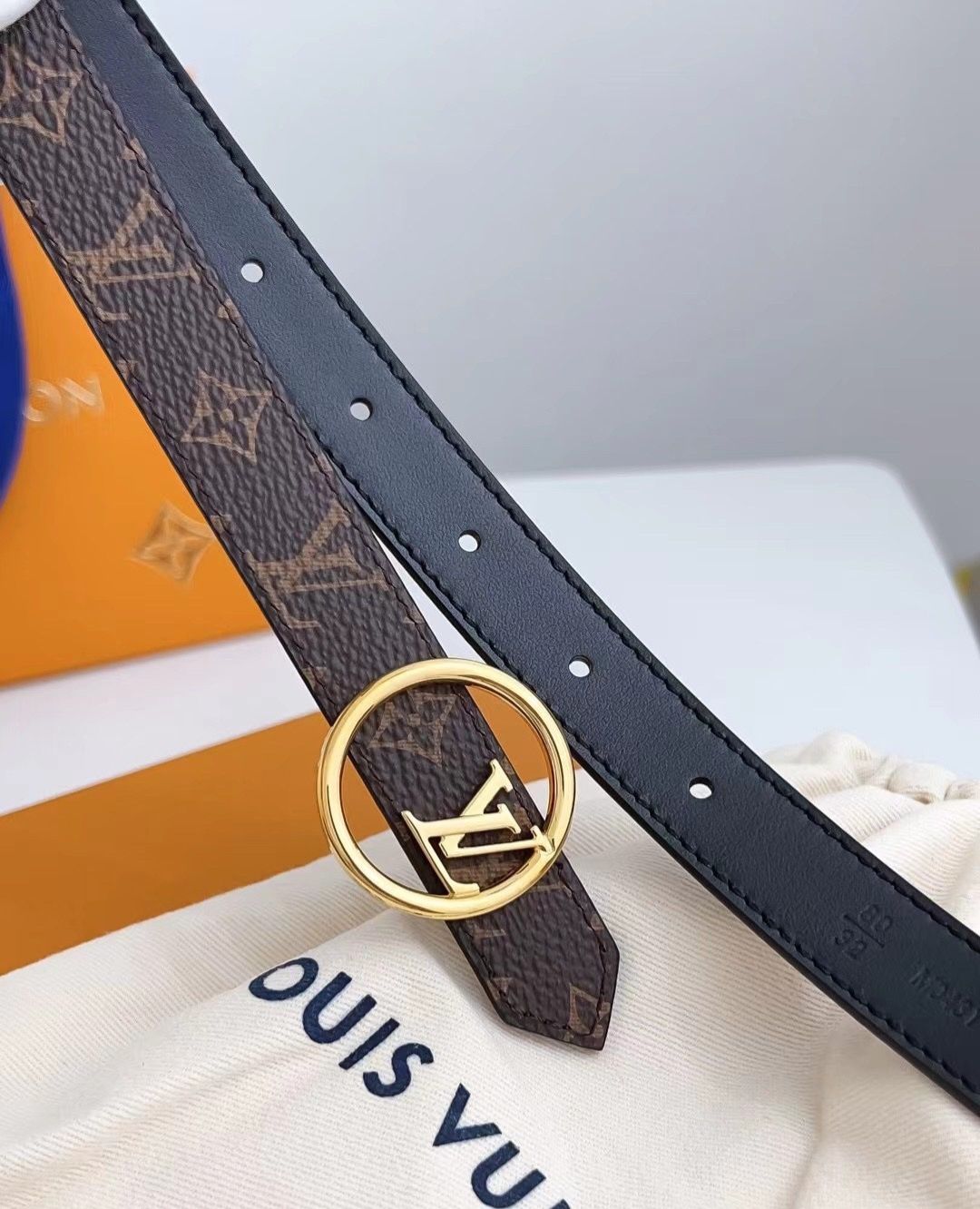 Louis Vuitton Circle 20mm Reversible Belt