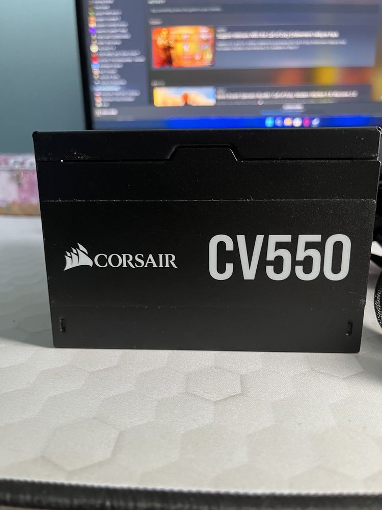 Sursa Corsair CV550