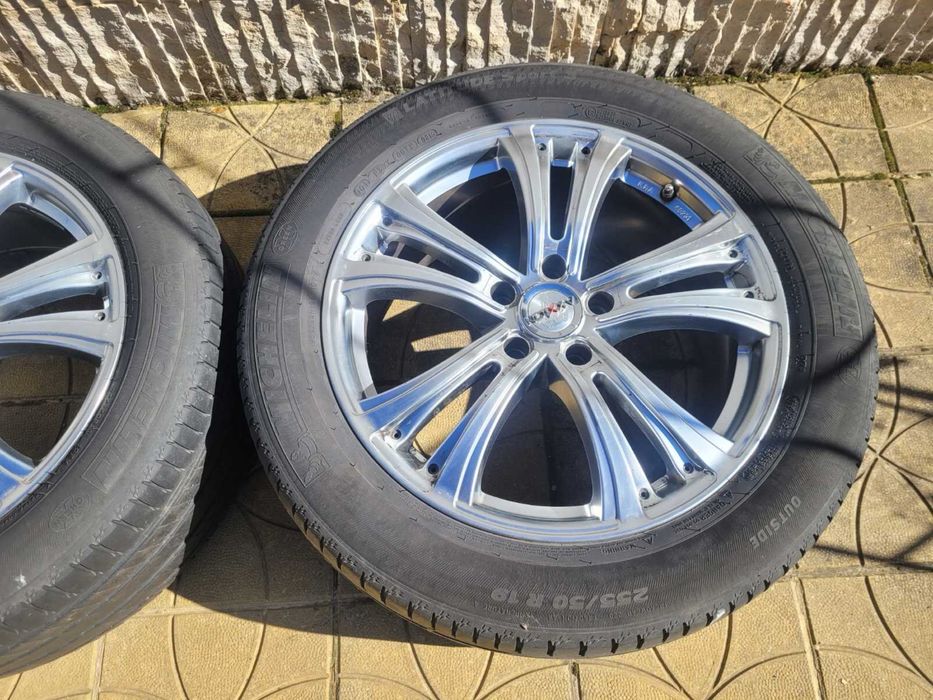 Гуми с джанти за BMW X5