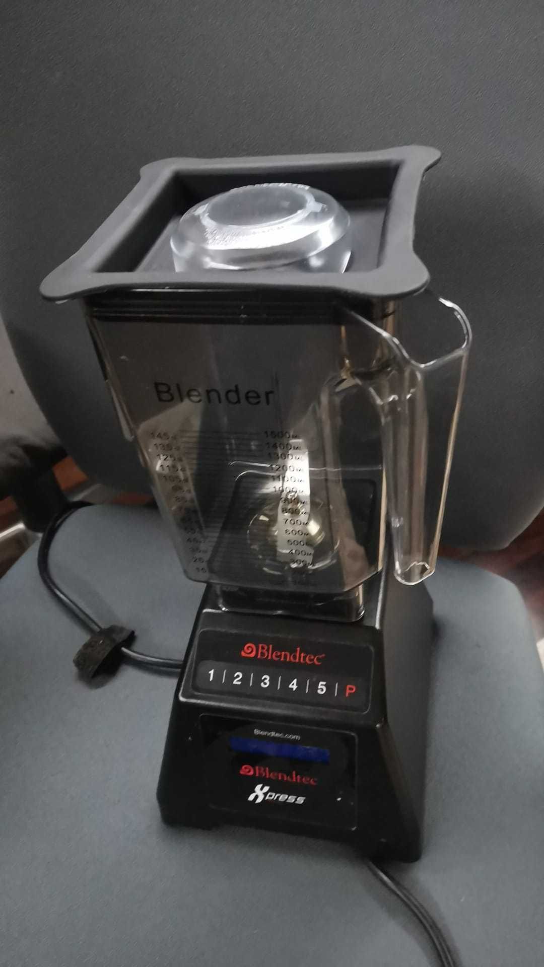 blender blendtec  Xpress - cana noua