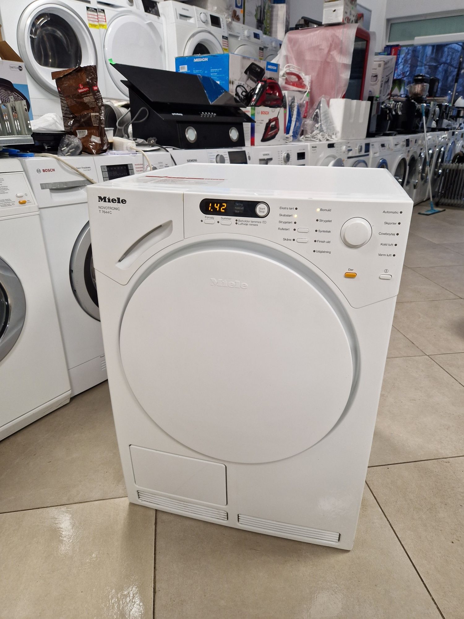 Сушилня MIELE T 7644C Пчелна пита