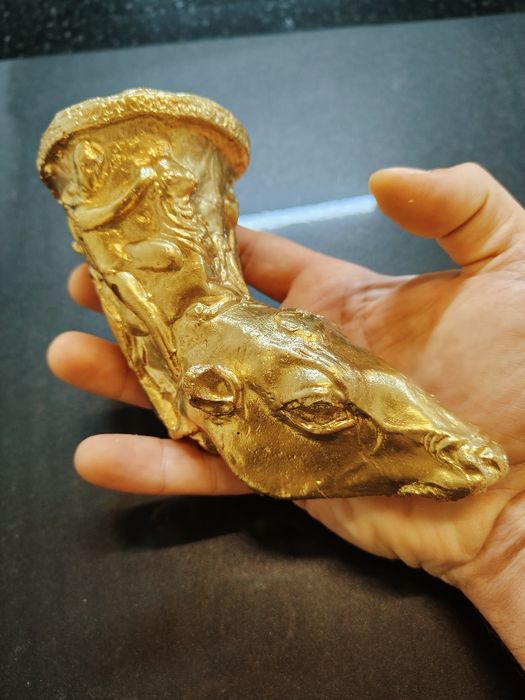 Панагюрското съкровище каменни статуетки