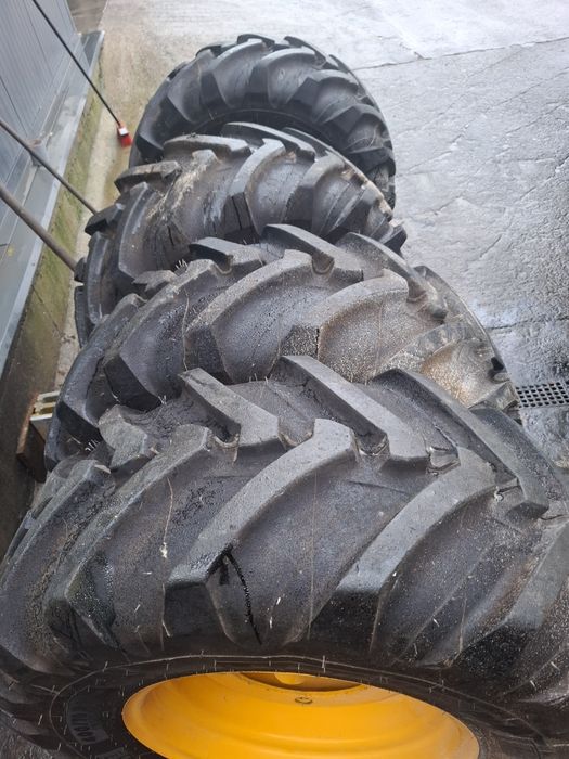 Roti jcb 400/70R20 Michelin